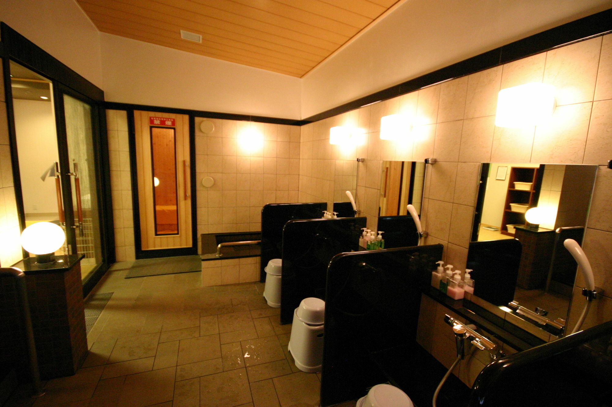 Green Rich Hotel Hiroshima Shinkansenguchi Exterior foto
